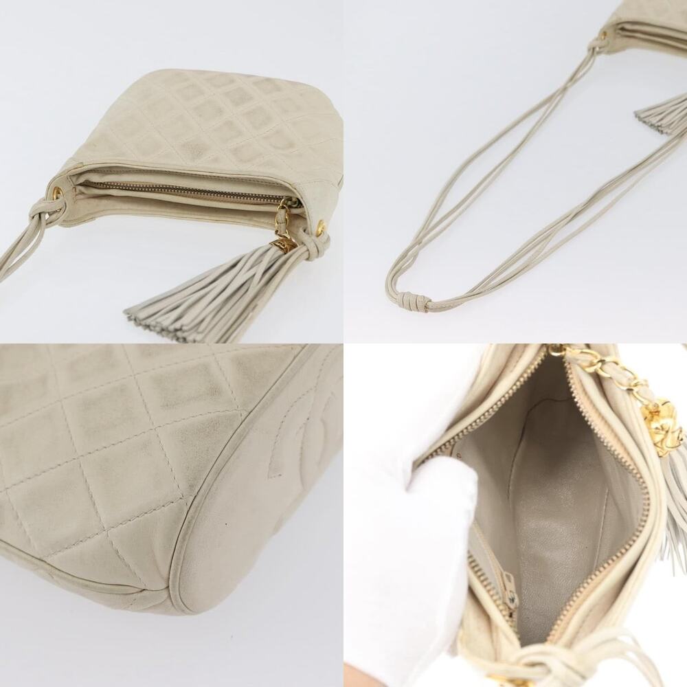 Chanel Matelasse Shoulder Bag - Picture 4 of 8